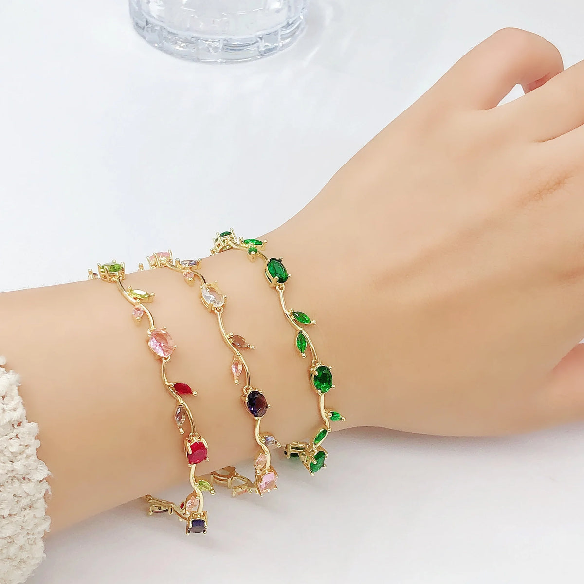 Set di Gioielli 3 Pezzi Lussuoso con Bracciale, Collana e Orecchini a Foglia, Vite e Fiore in Cristallo e Strass, Colorato e di Tendenza, per Donna, Regalo per Feste