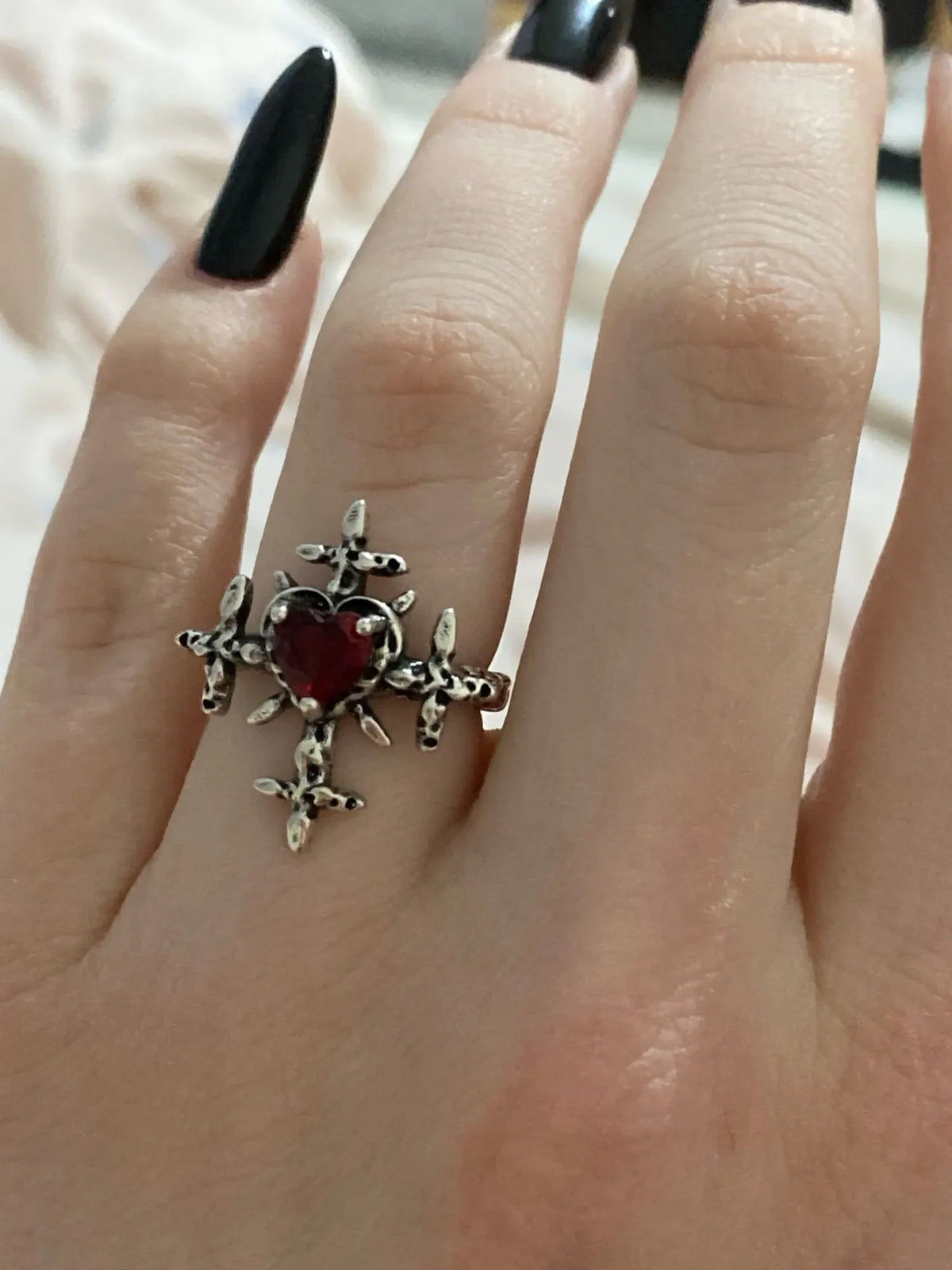 Anillos ajustables estéticos de corazón de cristal rojo irregular de apertura nueva para mujer, anillo gótico de araña animal, joyería creativa