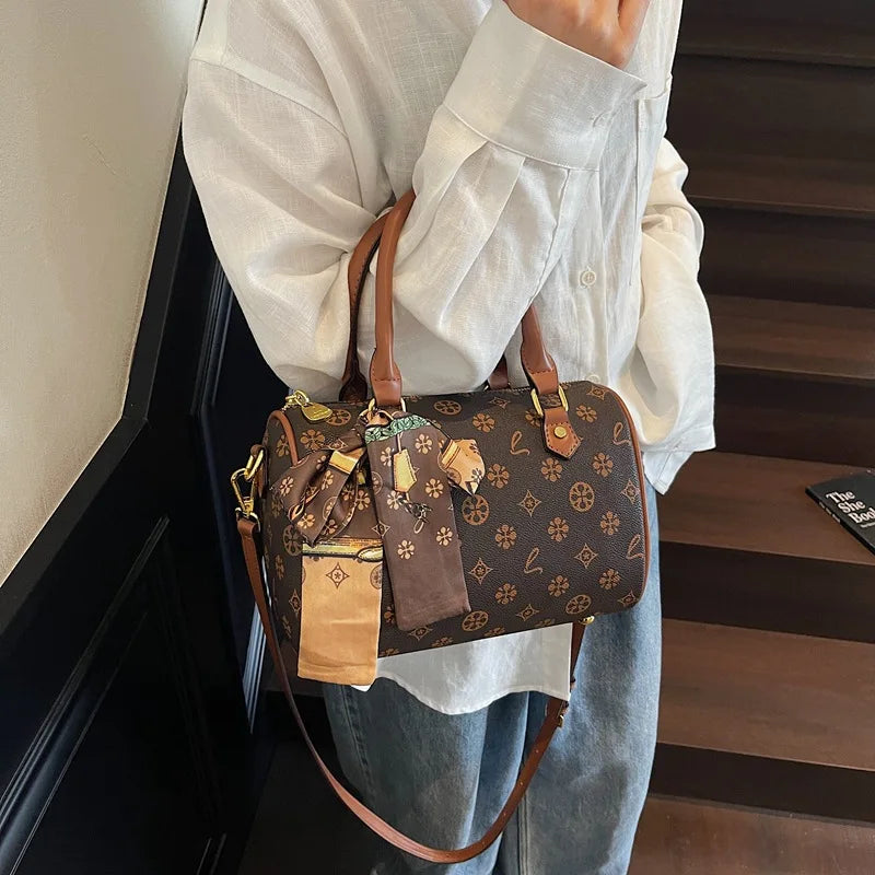 Borsa a Spalla Stile Boston 2026 Nuova Collezione Donna, Stampa Sensuale, Versatile, Borsa a Tracolla Singola a Cuscino, Design in Piccole Serie, Borsa a Mano