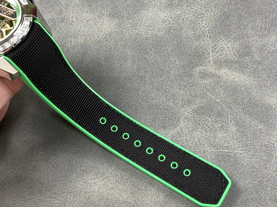 Orologio Meccanico Automatico Sportivo con Quadrante Scheletrato, Ghiera Verde e Cinturino in Silicone