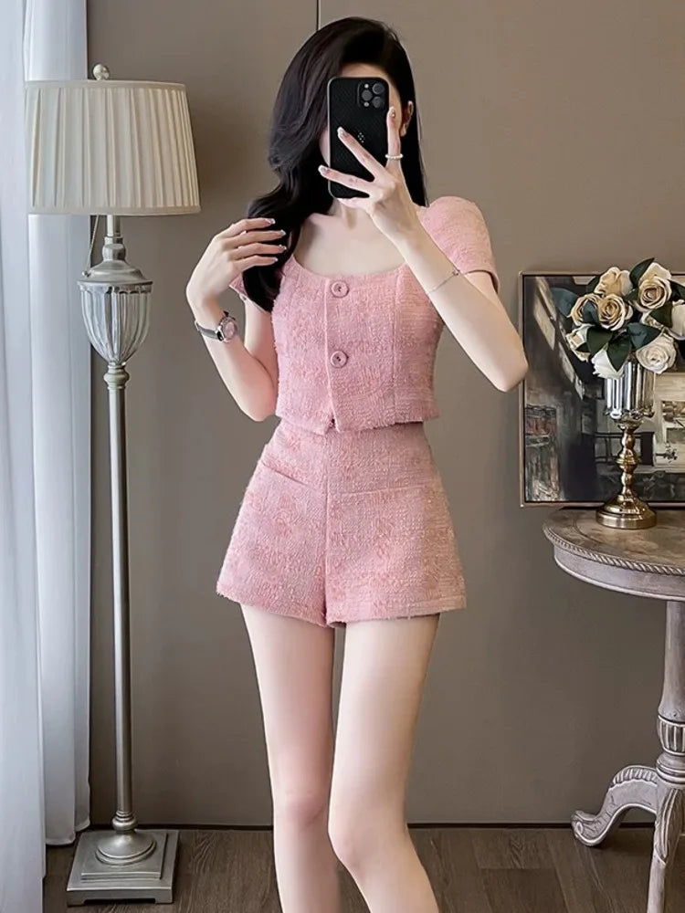 Camicia corta da donna con colletto quadrato in tweed grossolano stile street Pantaloncini slim coreani a vita alta Estate dolce rosa alla moda Due pezzi