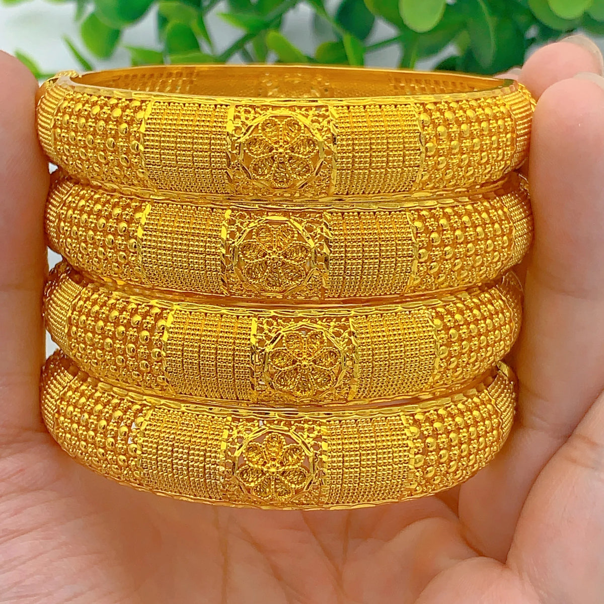 Bracciali e braccialetti placcati in oro di Dubai per donne, gioielli indiani, africani, arabi, etiopi, con ciondoli, per matrimoni e feste.