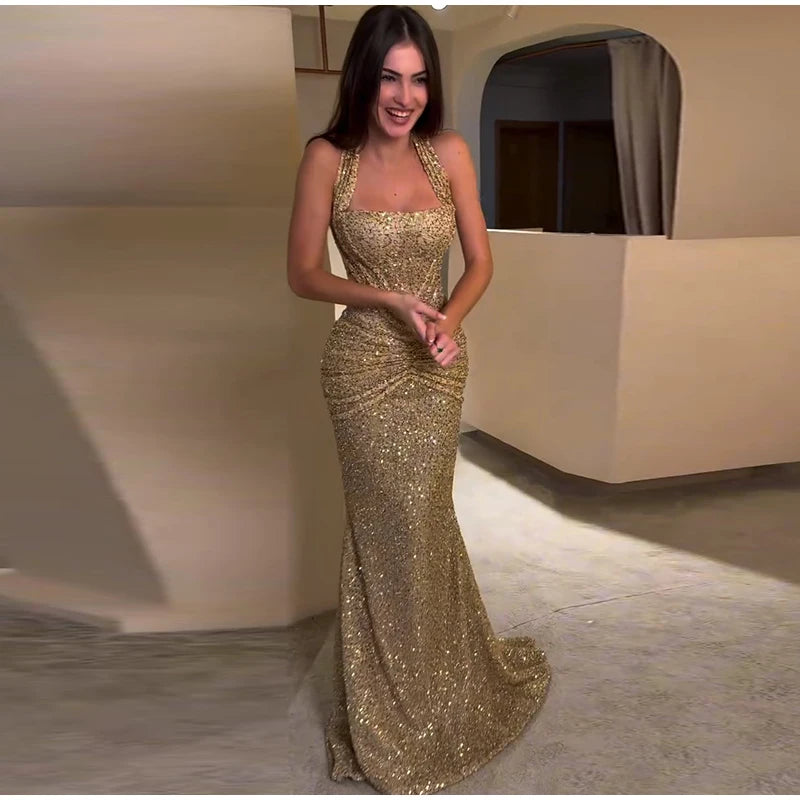Abito da Sera a Sirena con Paillettes, Dorato, Aderente, Scintillante, con Vita Arricciata, Elegante e Chic per Feste Femminili 2026