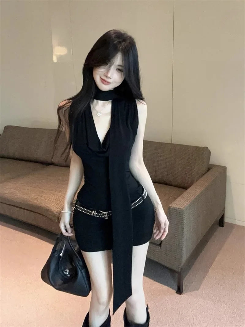 Mini abito estivo sexy nero in stile americano da donna, abito aderente senza maniche con scollo a fascia e vita alta, alla moda, sportivo e retrò