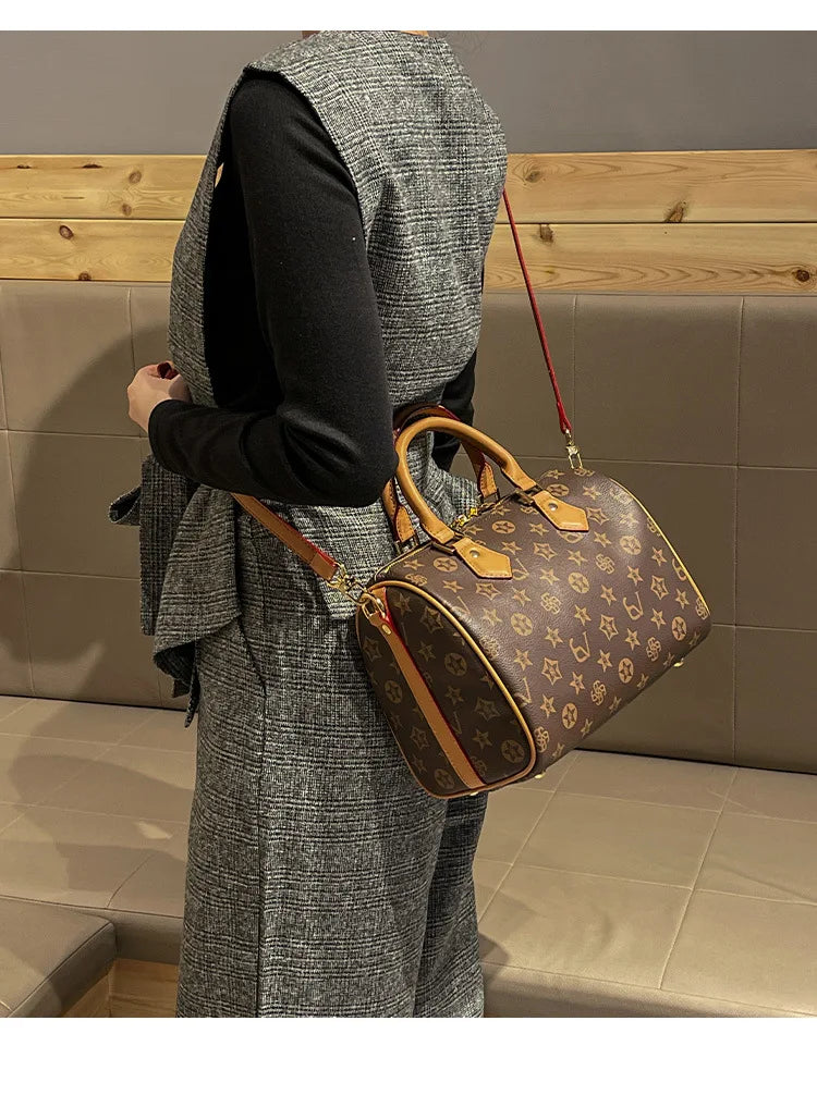 Borsa a Tracolla in Pelle per Donna, Borsa Messenger di Lusso di Marca Famosa, Design Classico ed Elegante