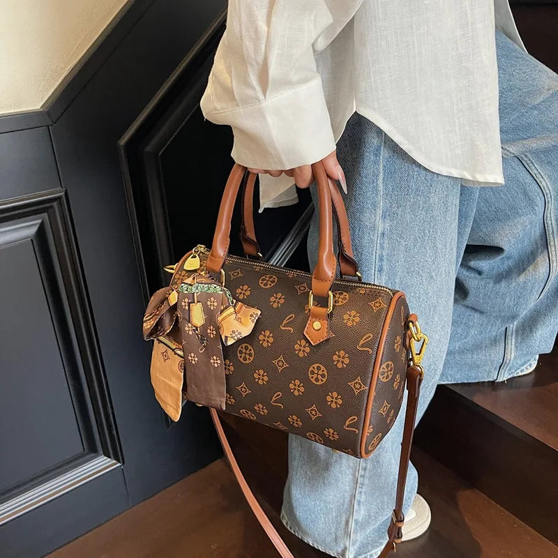 Borsa a Spalla Stile Boston 2026 Nuova Collezione Donna, Stampa Sensuale, Versatile, Borsa a Tracolla Singola a Cuscino, Design in Piccole Serie, Borsa a Mano