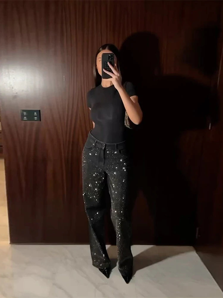 Pantaloni da donna in denim con diamanti chic Tasche a vita media con glitter alla moda Jeans femminili 2025 Pantaloni lunghi da donna di High Street primavera estate