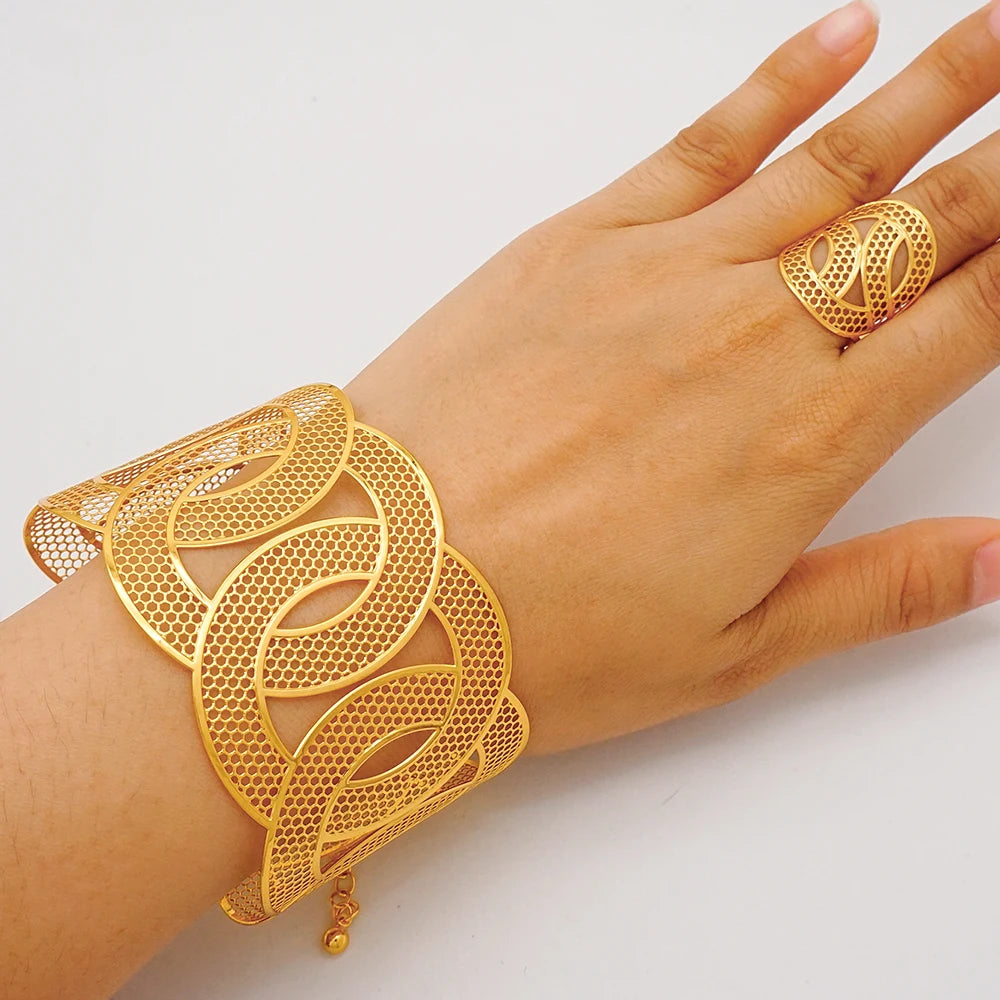 Bracciale color oro Dubai con anello per donna Bracciale con polsino a catena con ciondoli Bracciale indiano Arabo Francia Regali di gioielli da sposa