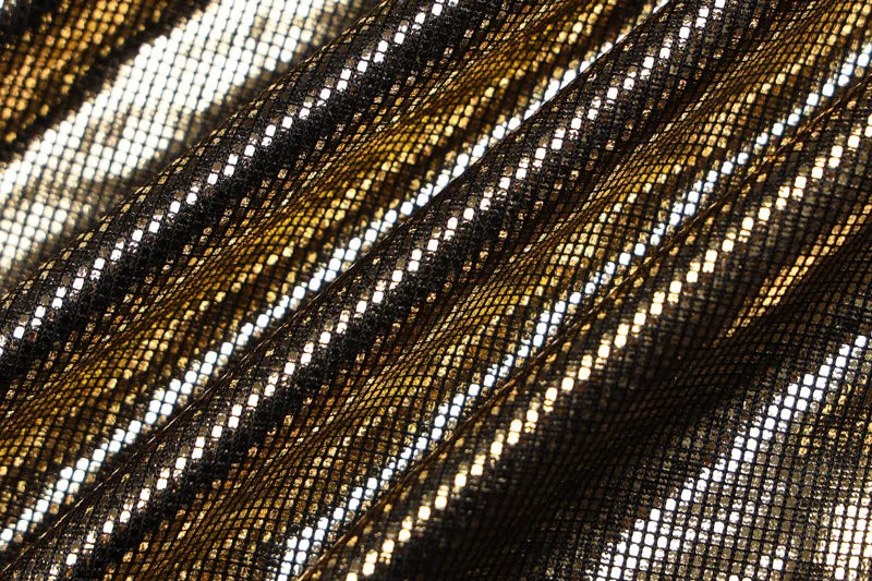 Abito corto elegante da donna sexy e alla moda con collo appeso, fondo senza schienale, abito da ballo per ragazza da festa con paillettes sul petto