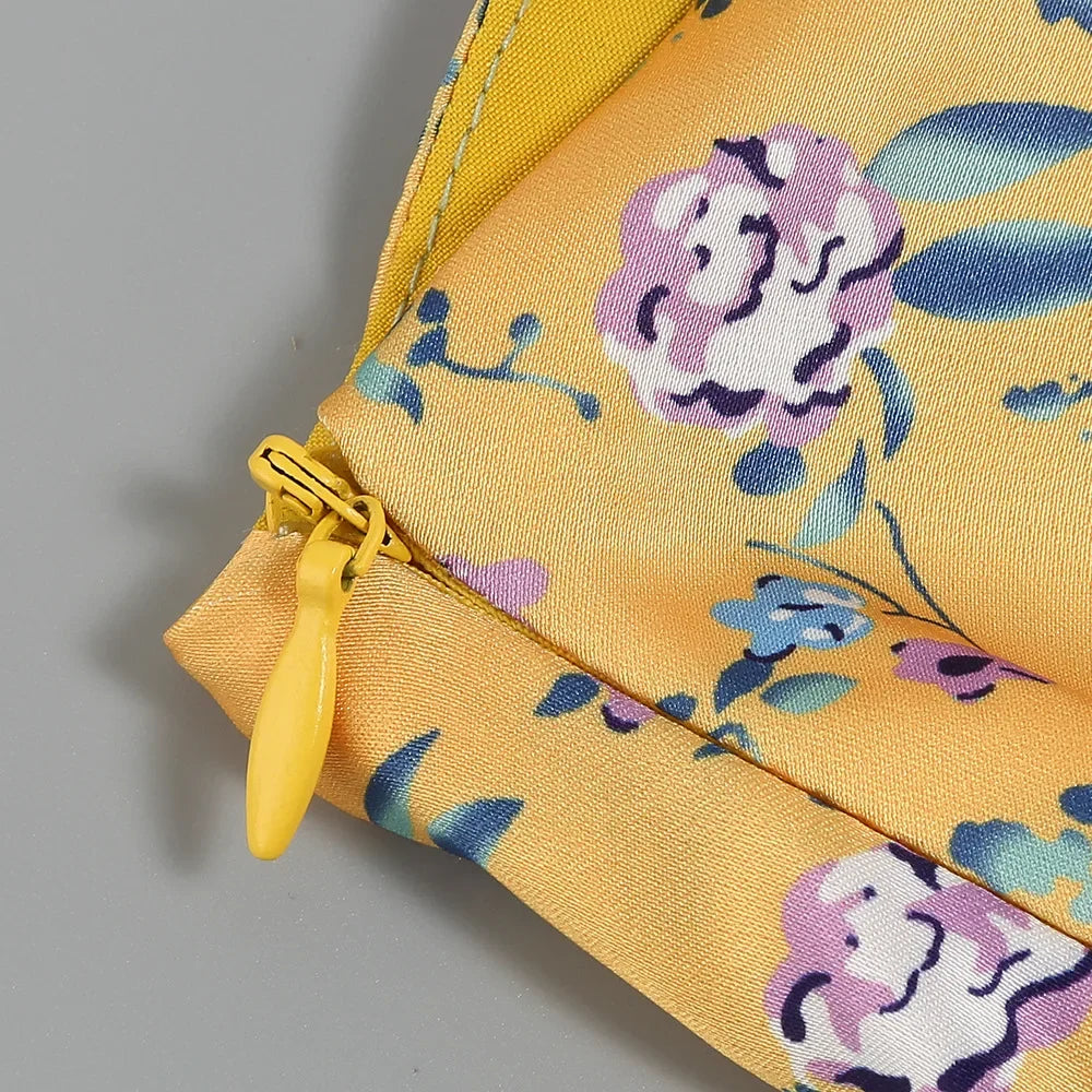 Abito Elegante e Sexy con Stampa Floreale, Orlo Asimmetrico, Collo Alto, Maniche a Palloncino, Lunghezza al Ginocchio