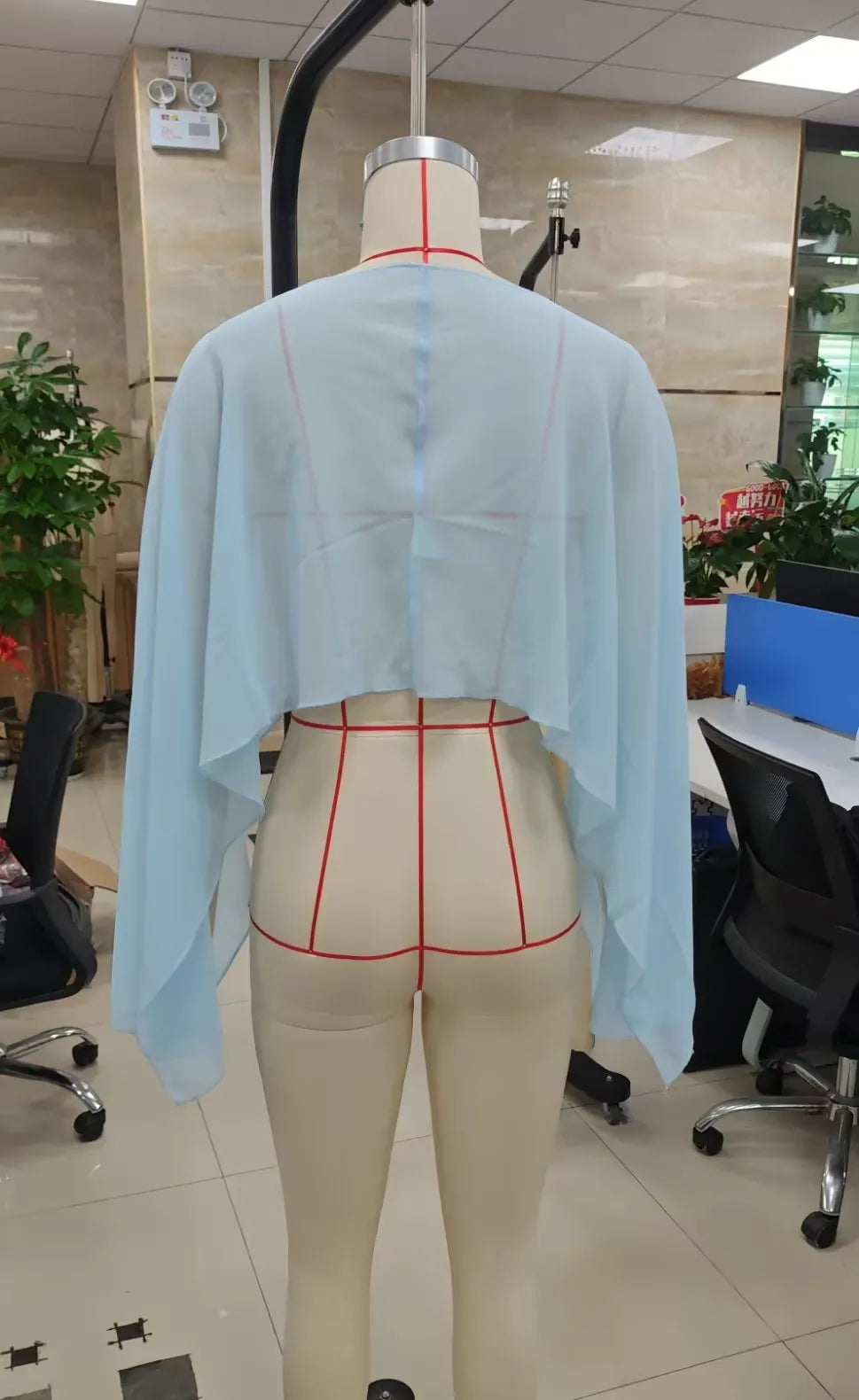 Combhasaki Poncho da Donna in Chiffon, Coprispalle Trasparente in Rete, Mantella con Maniche a Pipistrello e Orlo Irregolare, Blusa Y2K, Copricostume per Matrimoni e Feste