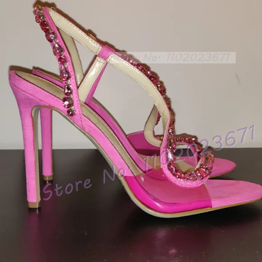 Sandali con cinturino incrociato in cristallo rosso Sandali da donna con motivo serpente Slingback Tacchi alti Scarpe dorate Sandali eleganti scintillanti da festa casual da donna