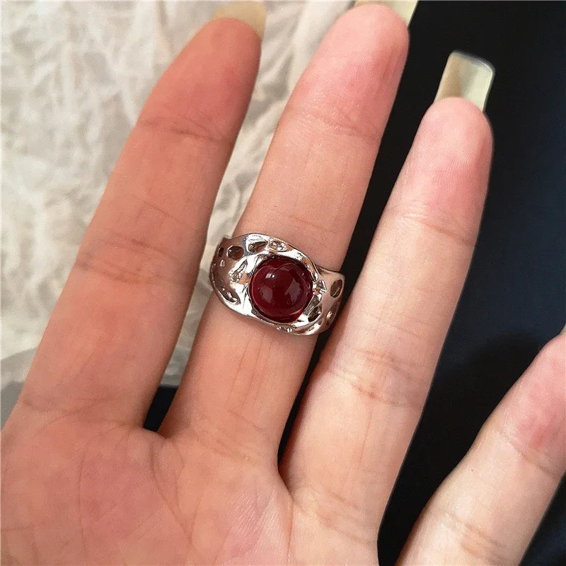 Anillos ajustables estéticos de corazón de cristal rojo irregular de apertura nueva para mujer, anillo gótico de araña animal, joyería creativa