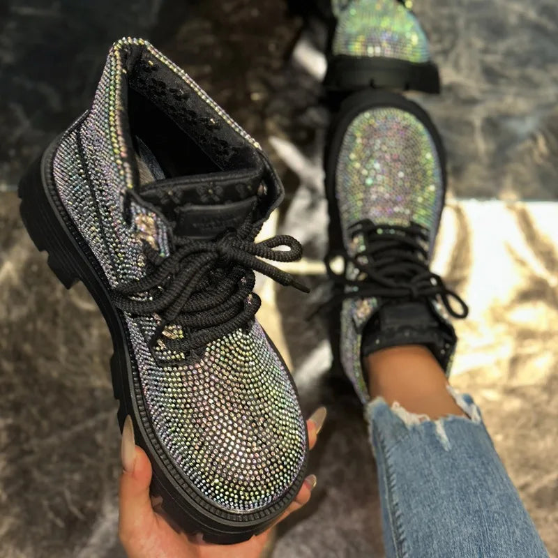 Stivaletti retrò Autunno Inverno Nuove scarpe da donna con plateau e punta tonda con lacci e strass
