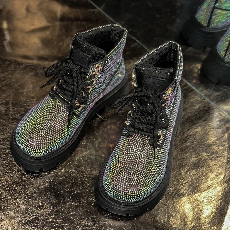 Stivaletti retrò Autunno Inverno Nuove scarpe da donna con plateau e punta tonda con lacci e strass