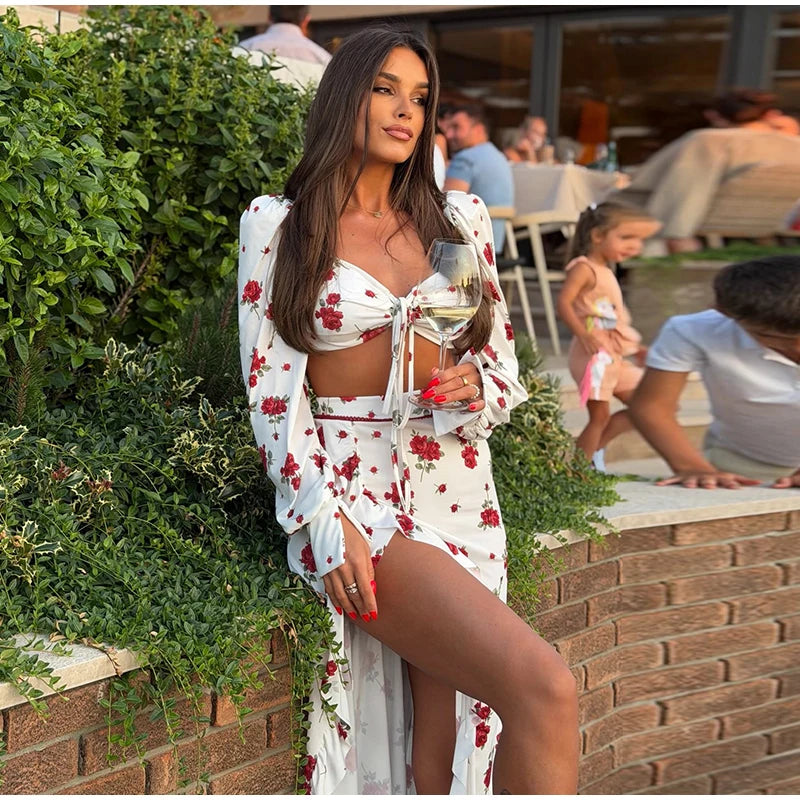 Completo gonna lunga floreale slim da donna con top corto a maniche lunghe e scollo quadrato, gonna lunga con spacco alto, outfit da spiaggia per le vacanze 2026
