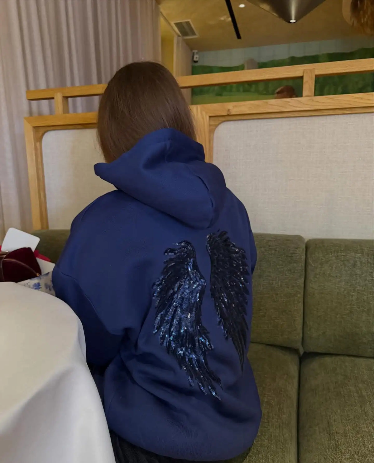 Felpa con cappuccio ricamata con ali con paillettes gotiche Pullover a maniche lunghe larghi oversize da donna Felpe Y2k slim retrò Top vestiti