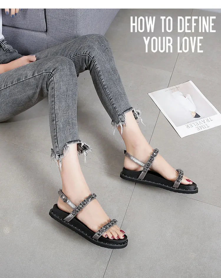 sandali con plateau con fascia in strass donna fondo spesso piatto estivo sandali gladiatore mujer perline di cristallo sandali femininas 2025
