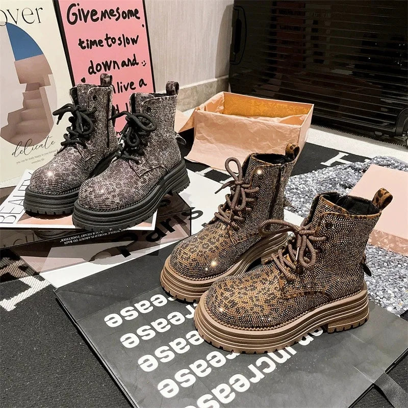 Stivali da donna invernali con stampa leopardata con lacci e strass stivaletti corti antiscivolo con piattaforma alla moda all'aperto stivali da cavaliere Botas Mujer